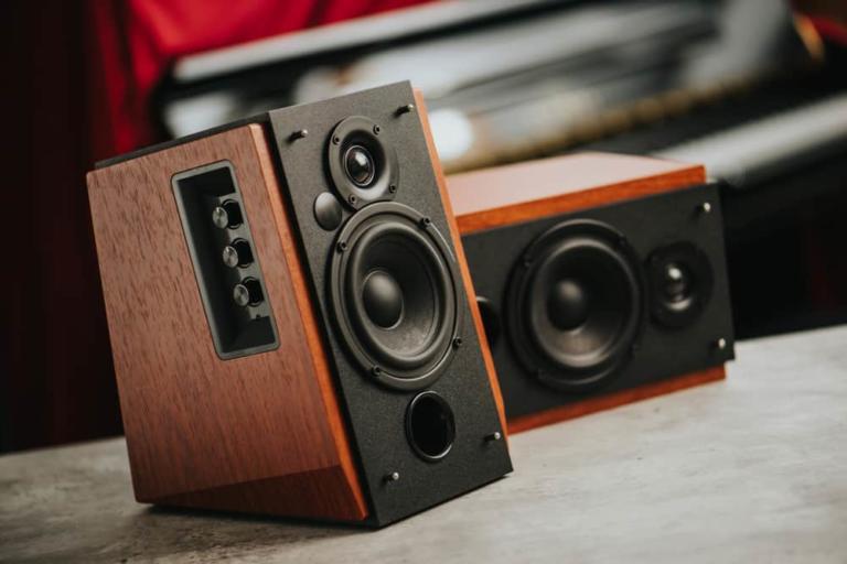 Best Bookshelf Speakers Under 200 in 2023 Buying Guide