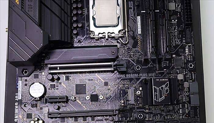Asus TUF Gaming B660M-Plus PCIe Slots