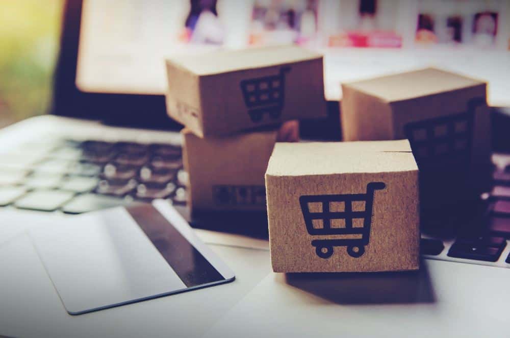 Physical Store vs. Online Shop: Exploring the Advantages and Disadvantages