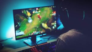 Online Gaming Guide: 6 Tips to Help New Gamers